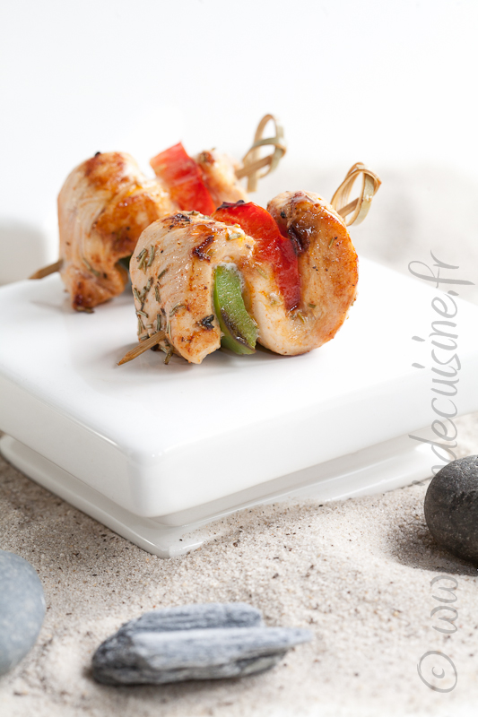 Brochettes Superfaciles De Poulet Mariné Pour L’été | Brin De Cuisine ...